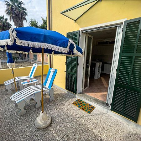 Appartamento La Spiaggia Бордігера Екстер'єр фото